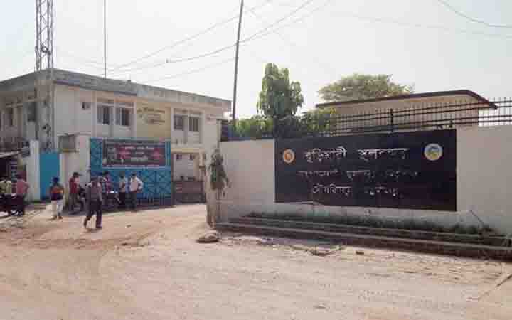 বুড়িমারী স্থলবন্দরে ৩ দিন আমদানি-রপ্তানি বন্ধ